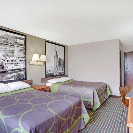 Super 8 By Wyndham Nashville/ Dntn/ Opryland Area Εξωτερικό φωτογραφία
