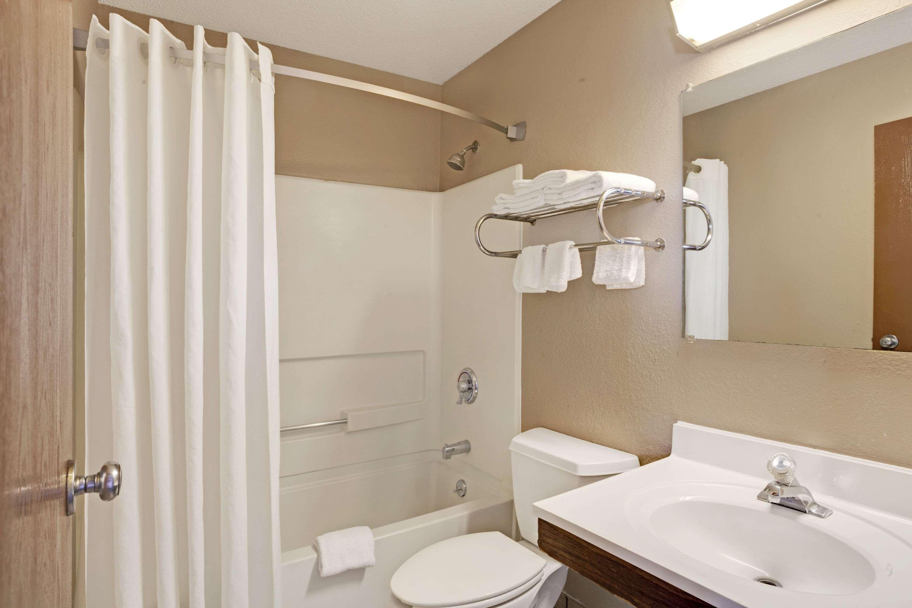 Super 8 By Wyndham Nashville/ Dntn/ Opryland Area Εξωτερικό φωτογραφία