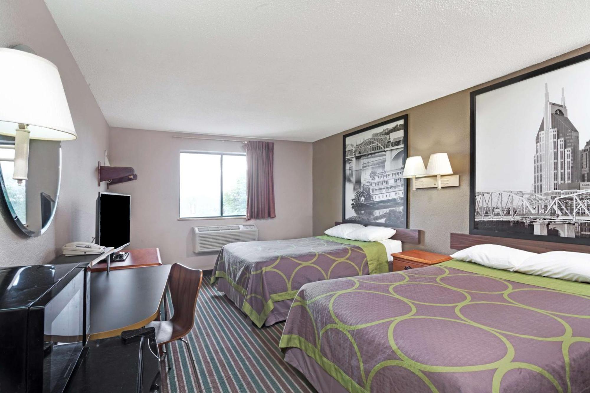 Super 8 By Wyndham Nashville/ Dntn/ Opryland Area Εξωτερικό φωτογραφία